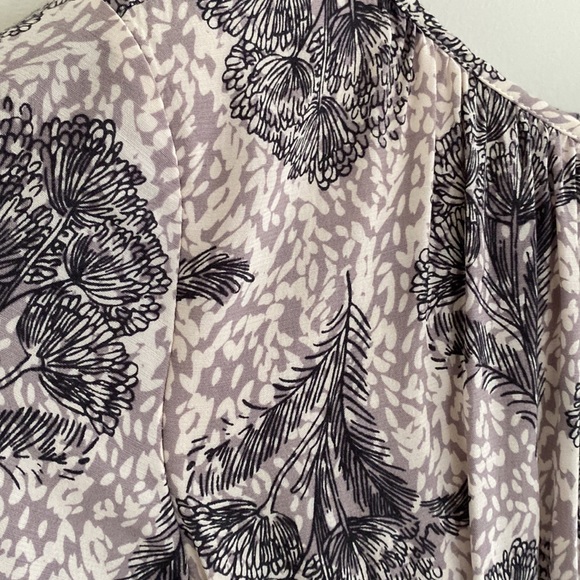 Boden Spring Floral Lilac Dress - Picture 9 of 13